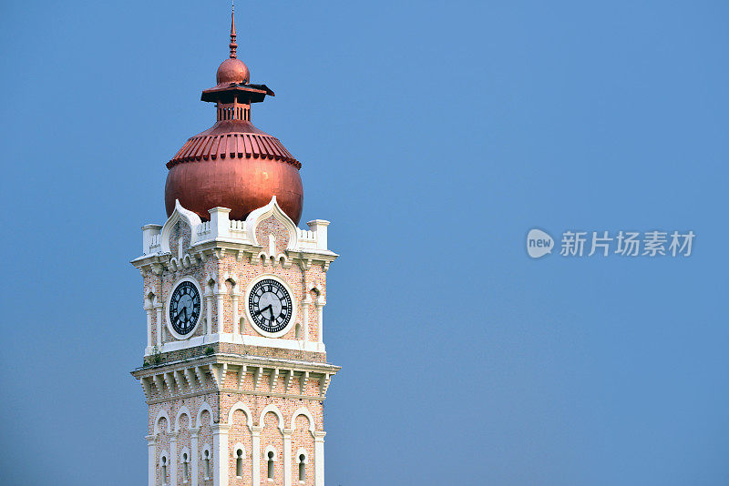 马来西亚吉隆坡，古老的英国殖民政府办公室的钟楼，又名Sultan Abdul Samad Building(19世纪)